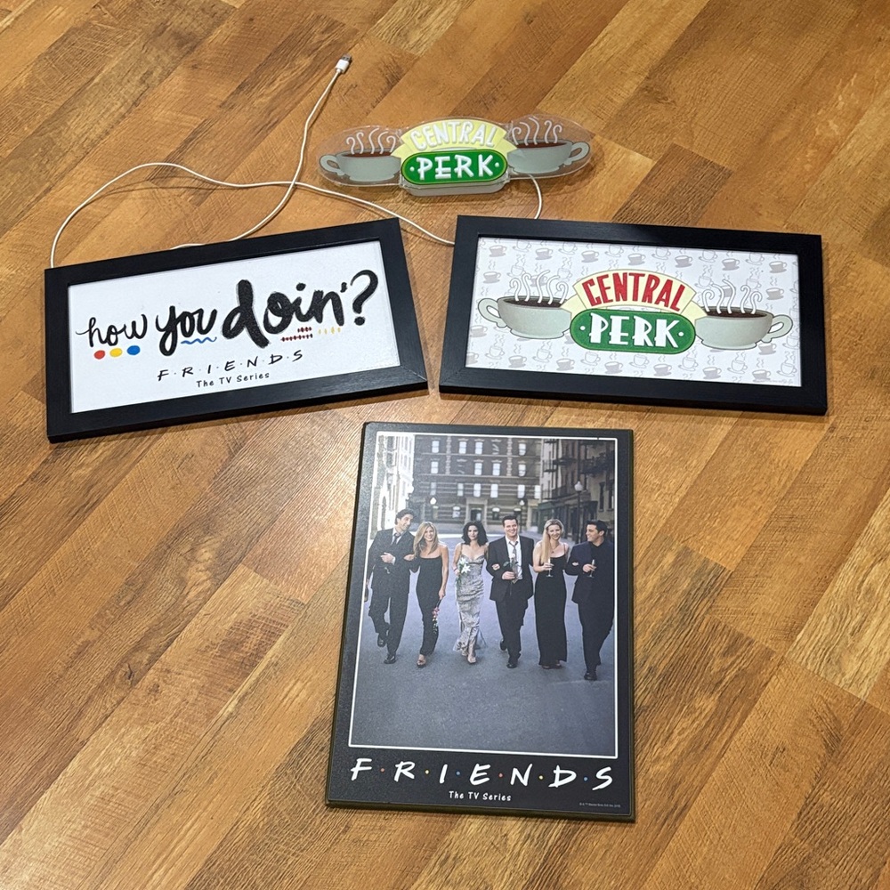 Friends Decor